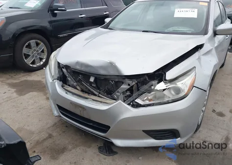 2016 Nissan Altima 2.5/2.5 S/2.5 Sl/2.5 Sr/2.5 Sv из США, поврежденный, VIN 1N4AL3AP6GN327837